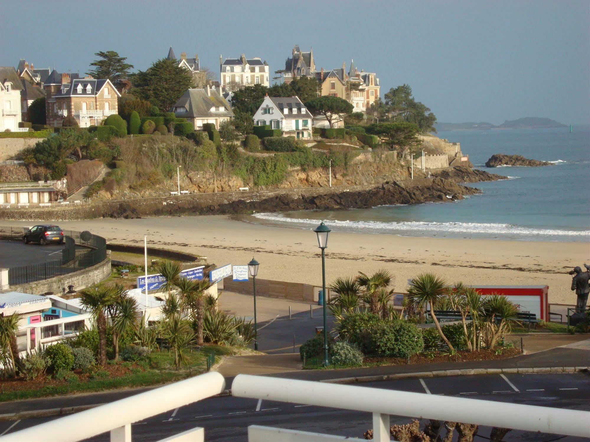 Hotel De La Plage ディナール エクステリア 写真