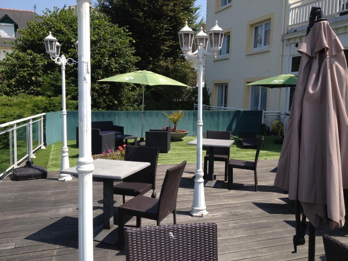 Hotel De La Plage ディナール エクステリア 写真